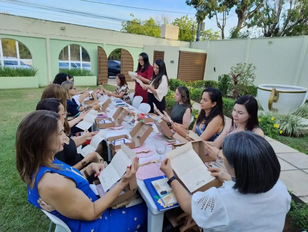 Clubes de leitura crescem no Cariri e promovem espaços de encontro e convivência
