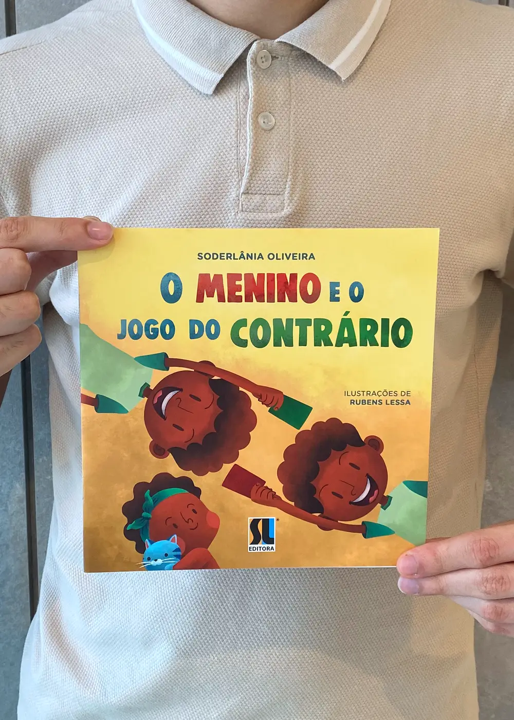 O_menino_e_o_jogo_do_contrario_Tamanho